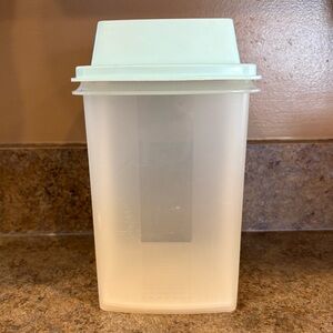 Vintage Tupperware Pick-a-Deli Pickle Container Keeper Made in USA